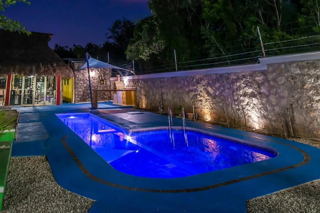 La Palapa - Beautiful Pool Home Sleeps Up To 8 Cancun 0*,  Mexico