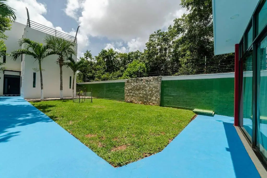 La Palapa - Beautiful Pool Home Sleeps Up To 8 Cancun