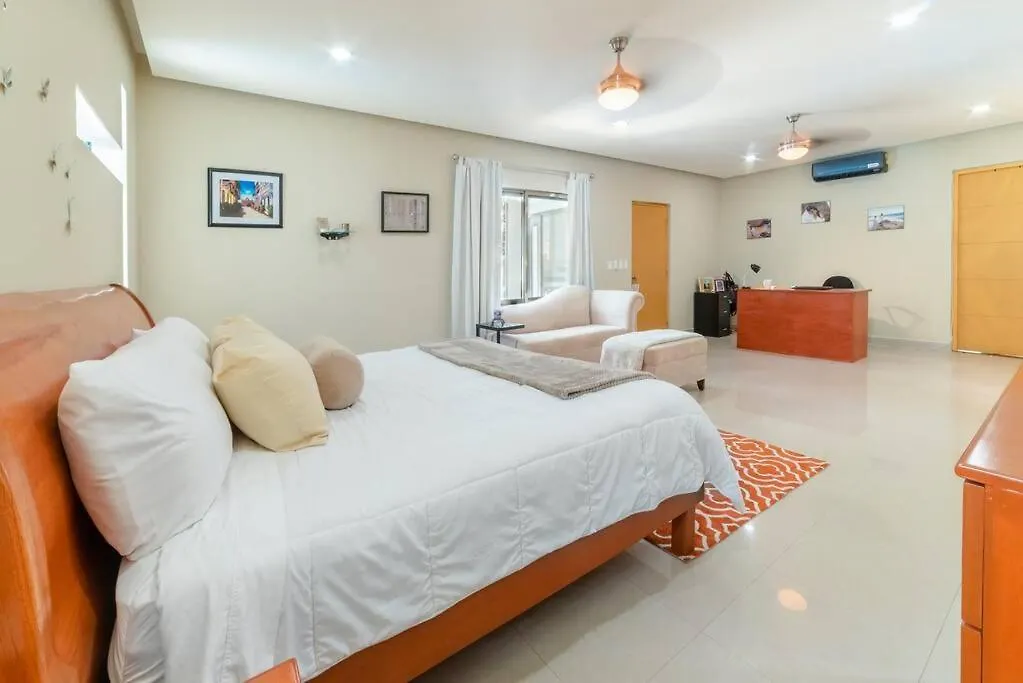 La Palapa - Beautiful Pool Home Sleeps Up To 8 Cancun 0*,  Mexico