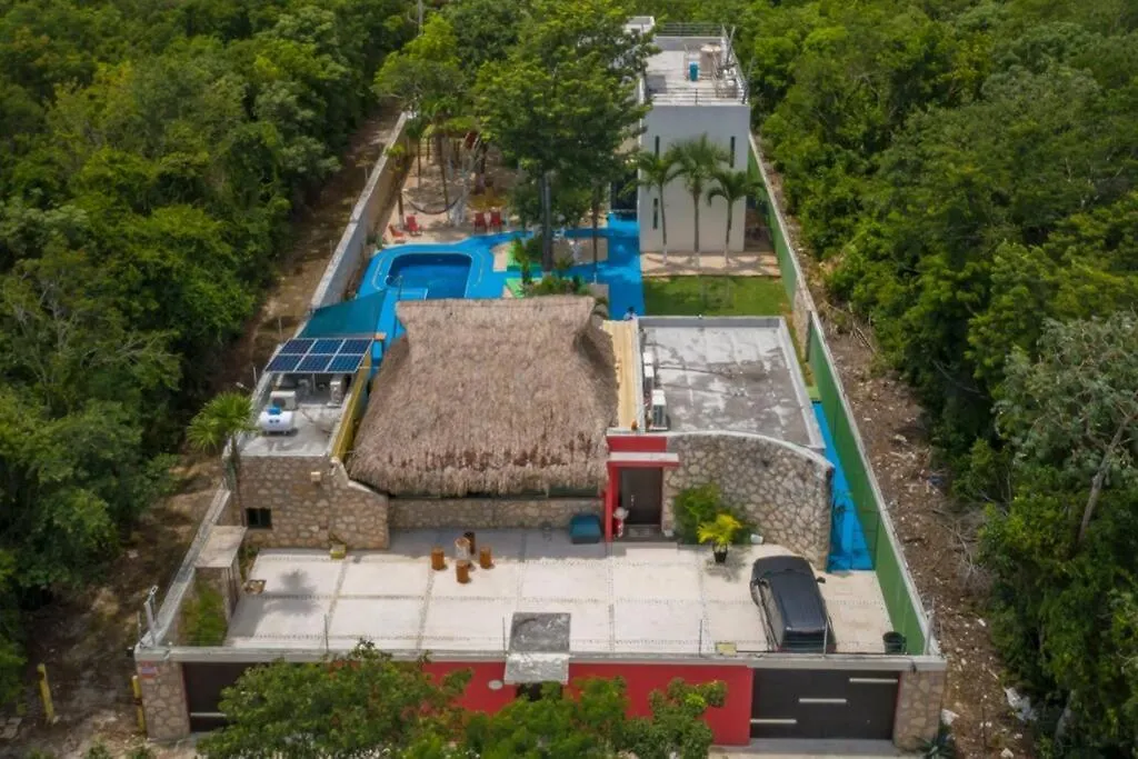 La Palapa - Beautiful Pool Home Sleeps Up To 8 Cancun Mexico